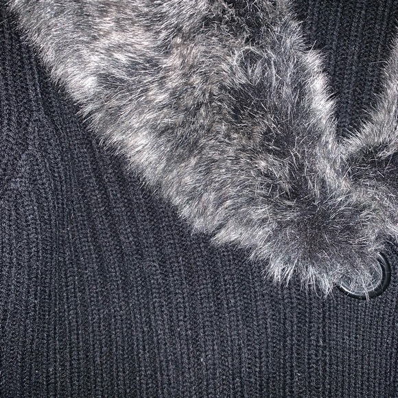 Faux Fur Cardigan - Picture 3 of 4